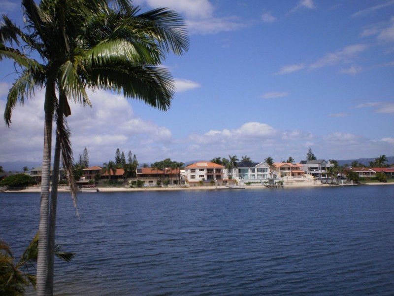 Unit 3/ 43 Duet Drive, Mermaid Waters QLD 4218