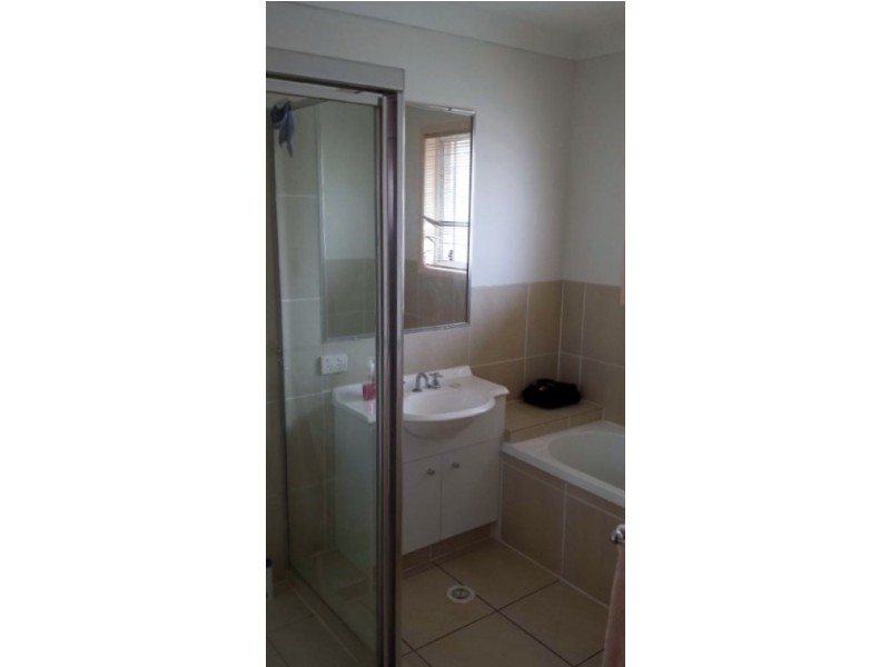 105/1 Coelia Court, Carrara QLD 4211