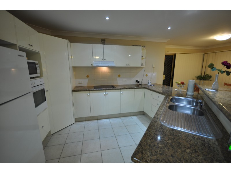 34 Ellis Drive, Mudgeeraba QLD 4213