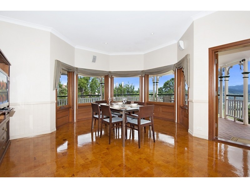 4 Westminster Boulevard, Elanora QLD 4221