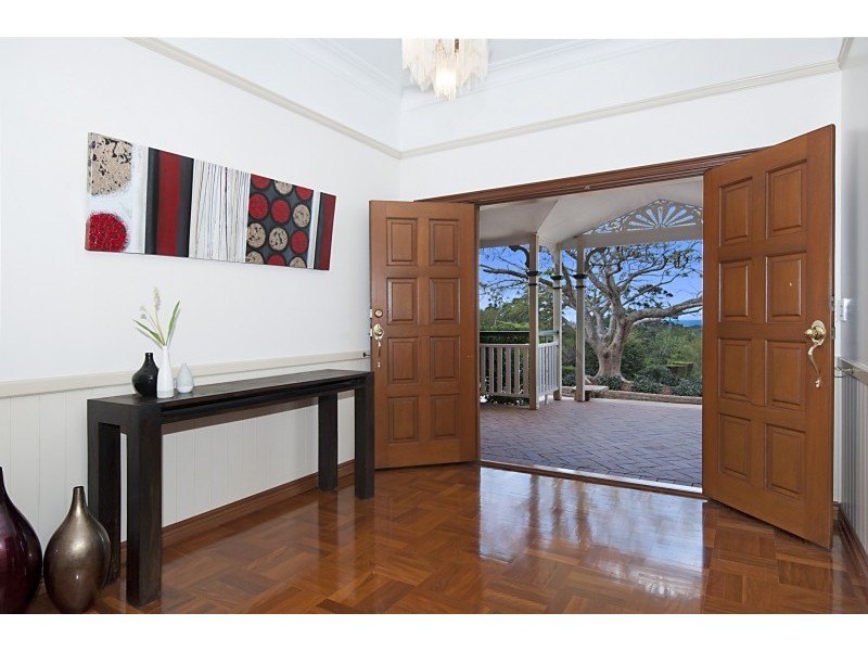 4 Westminster Boulevard, Elanora QLD 4221