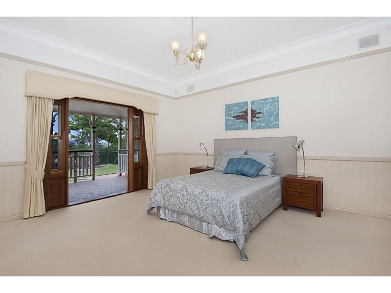 4 Westminster Boulevard, Elanora QLD 4221