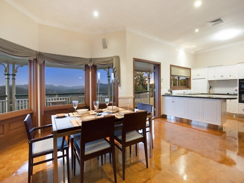 4 Westminster Boulevard, Elanora QLD 4221