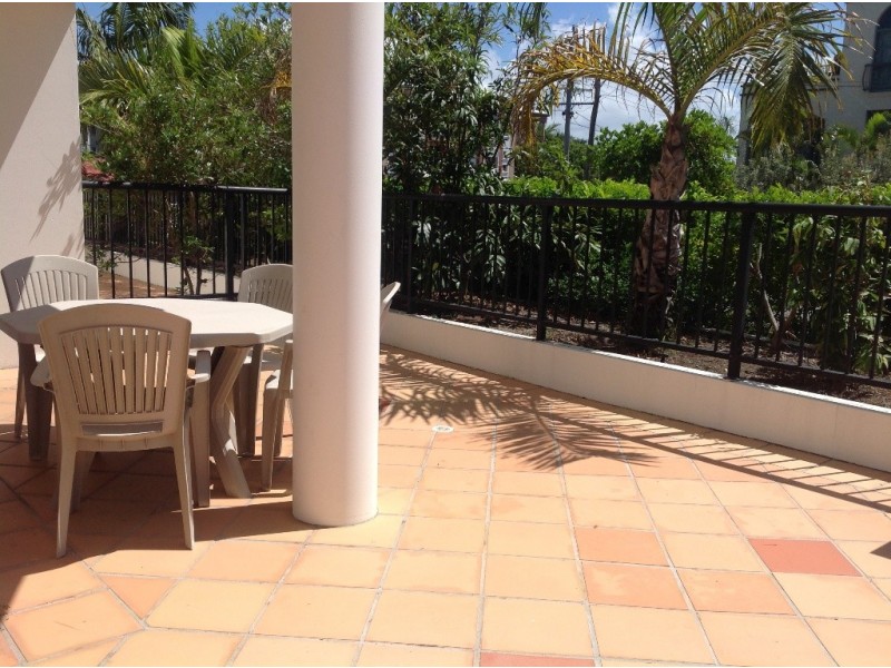 15 Surf Street, Mermaid Beach QLD 4218