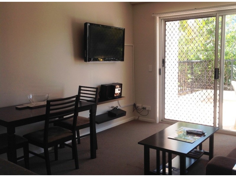 15 Surf Street, Mermaid Beach QLD 4218