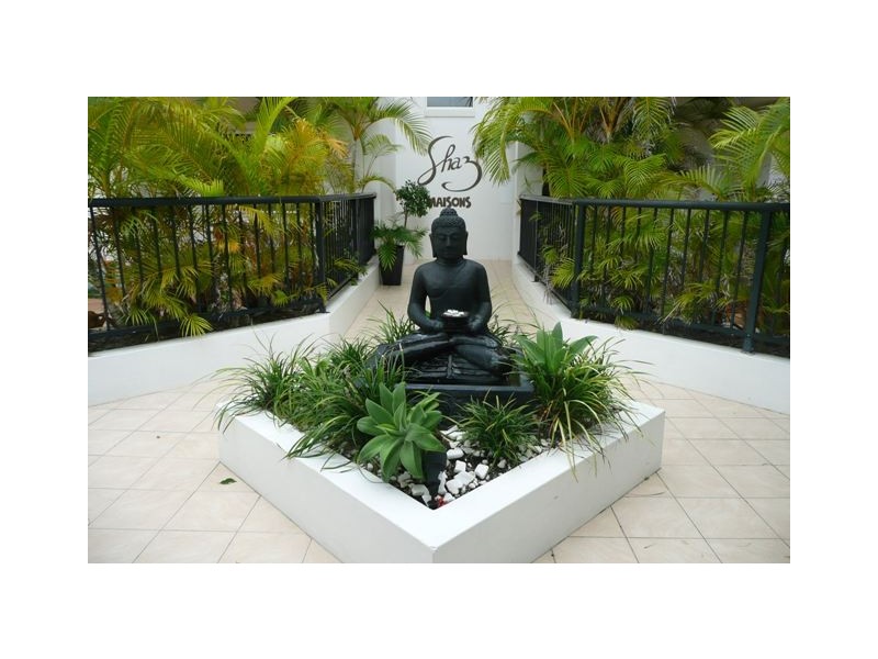 15 Surf Street, Mermaid Beach QLD 4218