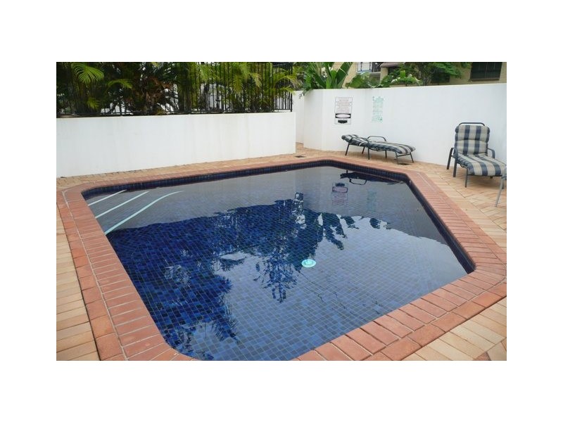 15 Surf Street, Mermaid Beach QLD 4218