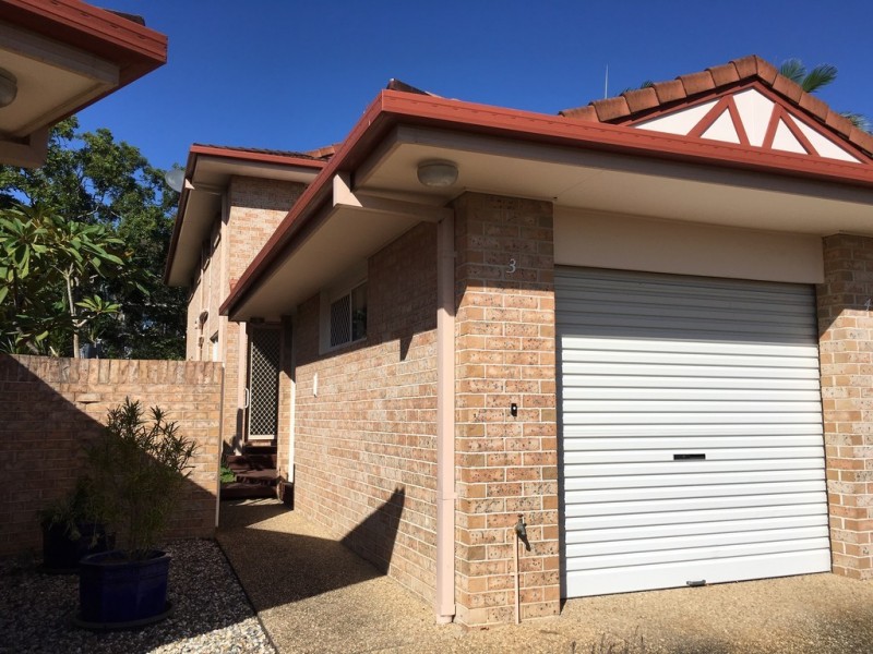 3/4 Snowgum Court, Burleigh Waters QLD 4220