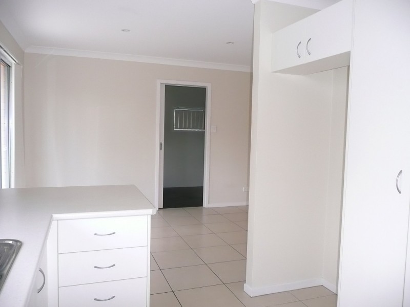 6 Toorak Park Avenue, Mermaid Waters QLD 4218