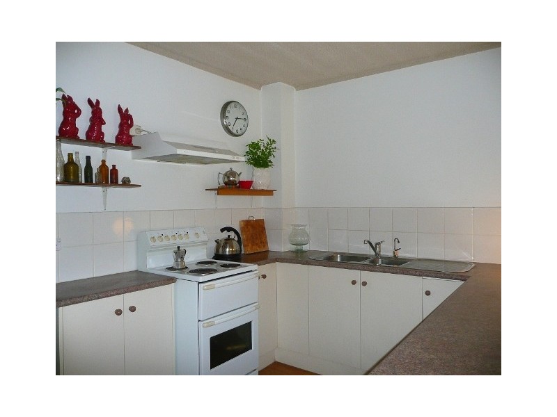 2/3 Hayle Street, Burleigh Heads QLD 4220