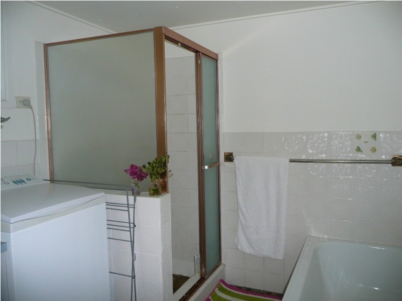 2/3 Hayle Street, Burleigh Heads QLD 4220