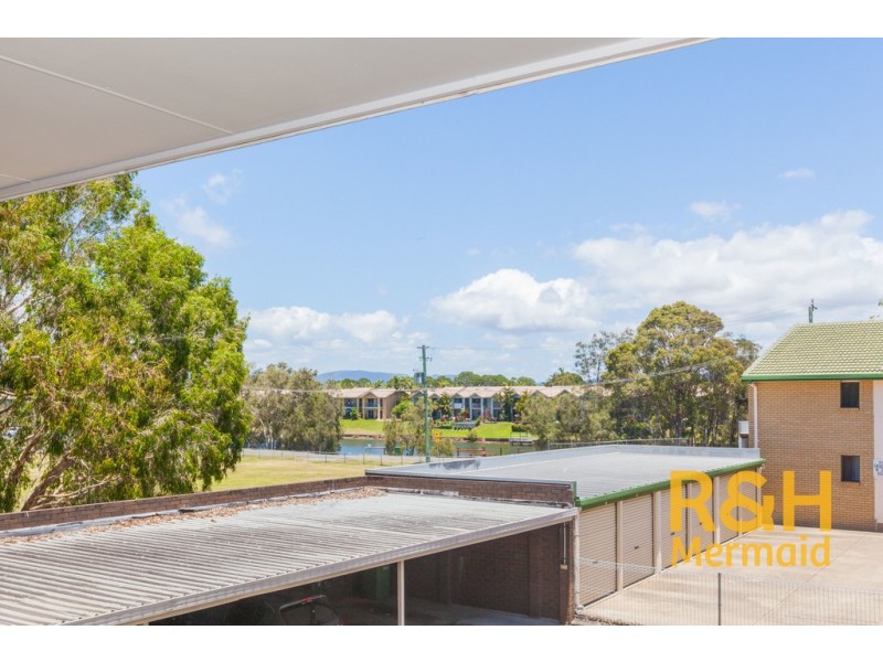 6/52 Oceanic Drive, Mermaid Waters QLD 4218