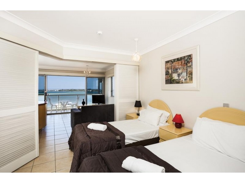 81/106-108 Marine Parade, Southport QLD 4215