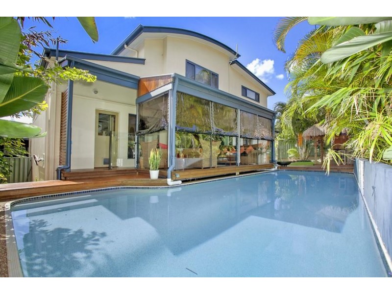 94 West Burleigh Road, Burleigh Heads QLD 4220