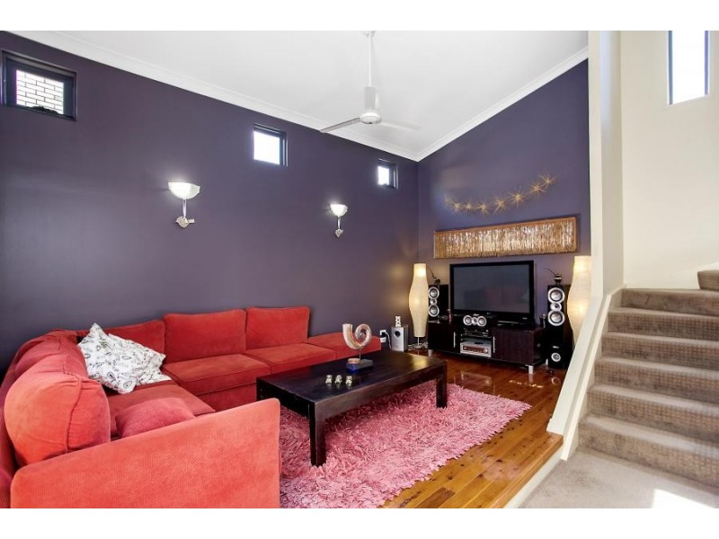 94 West Burleigh Road, Burleigh Heads QLD 4220