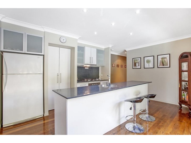 94 West Burleigh Road, Burleigh Heads QLD 4220