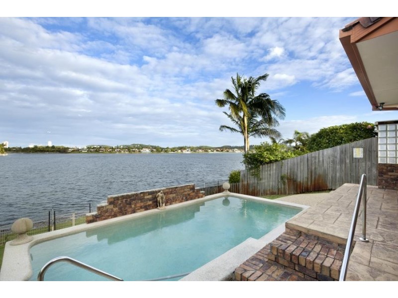 89 Cassowary Drive, Burleigh Waters QLD 4220