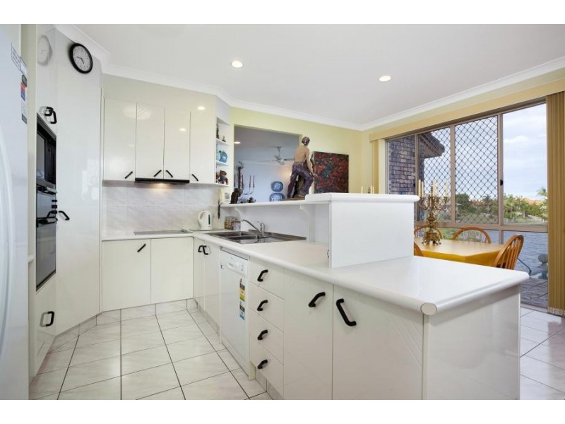 89 Cassowary Drive, Burleigh Waters QLD 4220