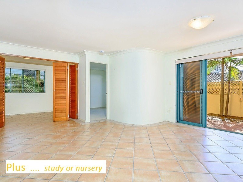 3/11 Sunbrite Avenue, Mermaid Beach QLD 4218