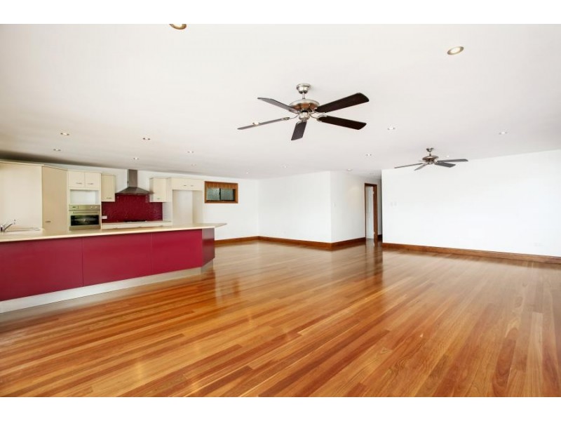 52 Honeyeater Drive, Burleigh Waters QLD 4220