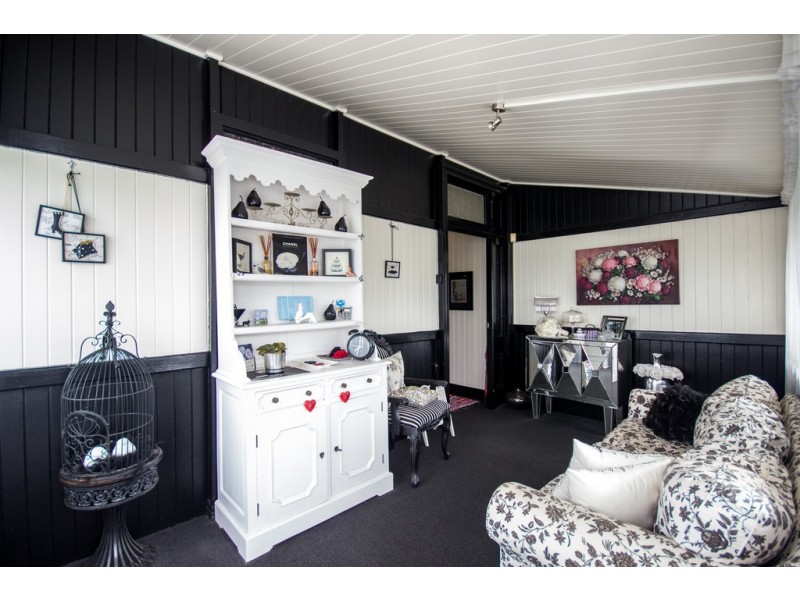 21 Mayneview Street, Milton QLD 4064