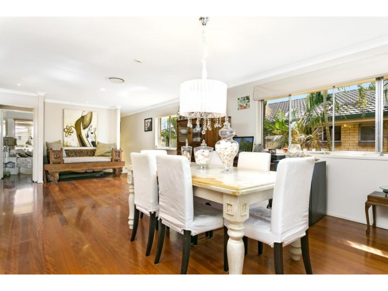 37 Seagull Avenue, Mermaid Beach QLD 4218