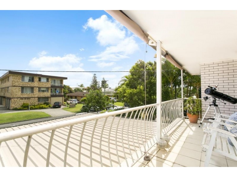 37 Seagull Avenue, Mermaid Beach QLD 4218