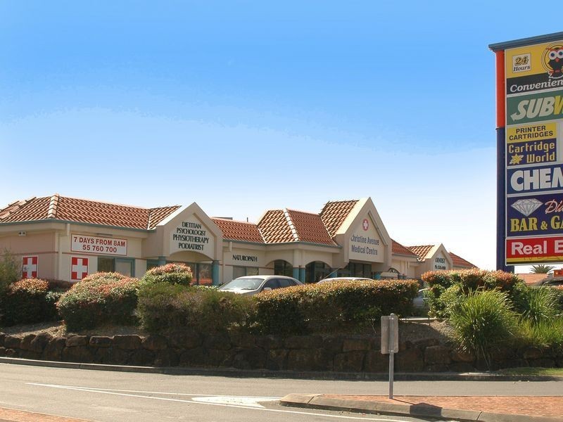 2/6 Felicia Court, Burleigh Waters QLD 4220