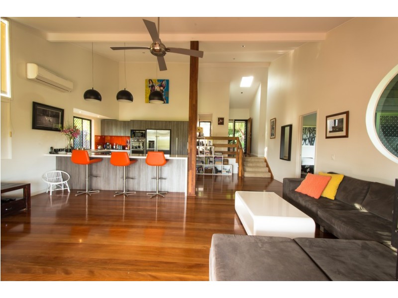 12 Amethyst Court, Carrara QLD 4211