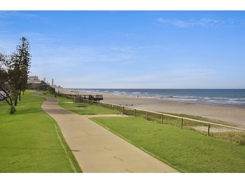 26 Nagel Avenue, Miami QLD 4220