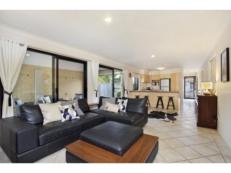 26 Pine Valley Drive, Robina QLD 4226