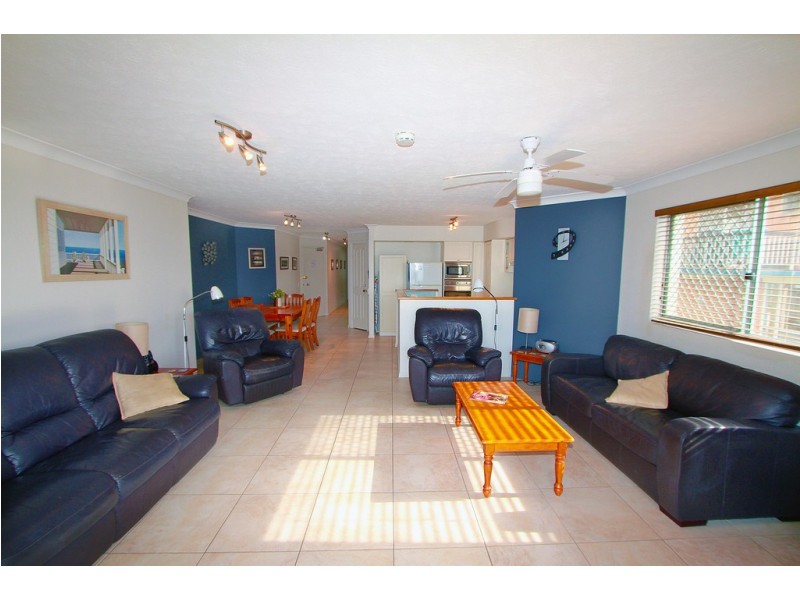 6/261 Golden Four Drive, Bilinga QLD 4225