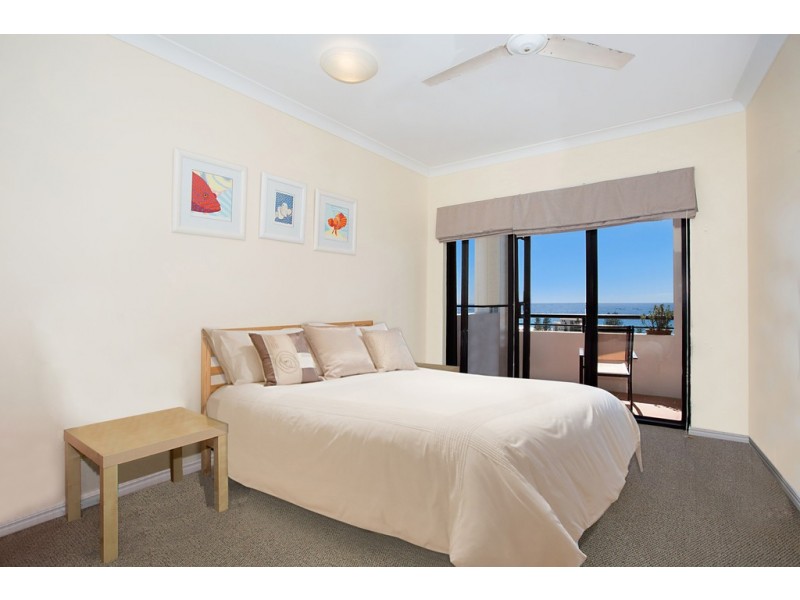 D27 Great Hall Drive, Miami QLD 4220