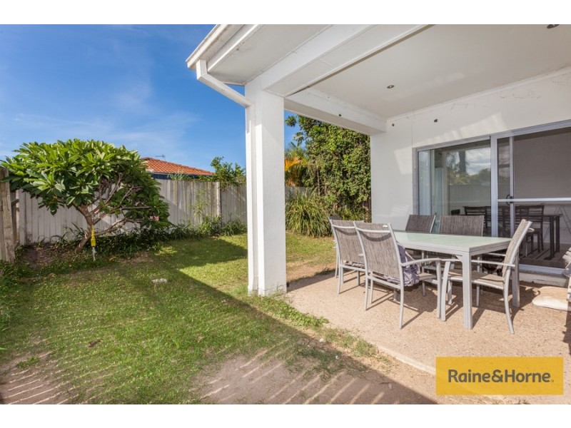 1/32 Marks Drive, Varsity Lakes QLD 4227
