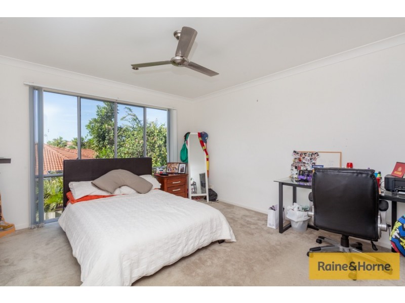 1/32 Marks Drive, Varsity Lakes QLD 4227