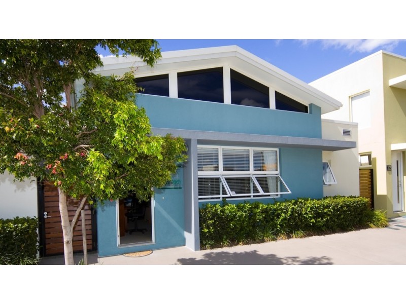 16 Lader Terrace, Varsity Lakes QLD 4227