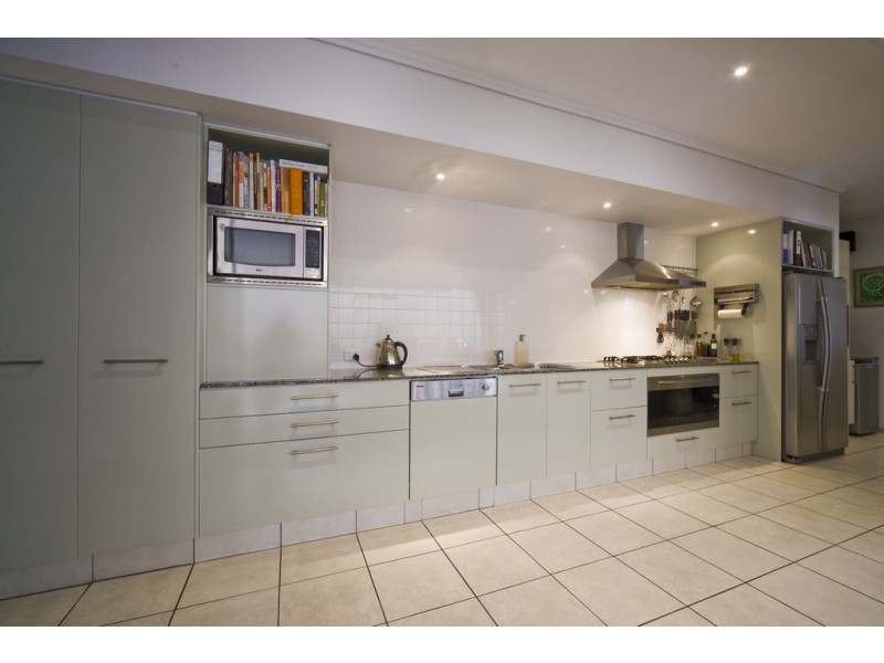 16 Lader Terrace, Varsity Lakes QLD 4227