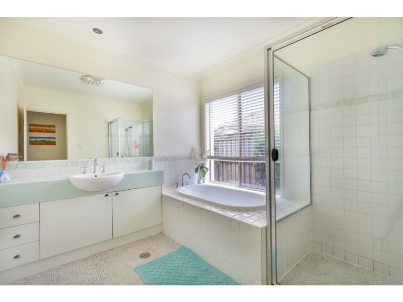 12 Cordata Court, Robina QLD 4226