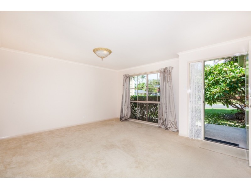 33 Lexington Drive, Worongary QLD 4213