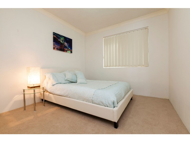 3/41 Duet Drive, Mermaid Waters QLD 4218
