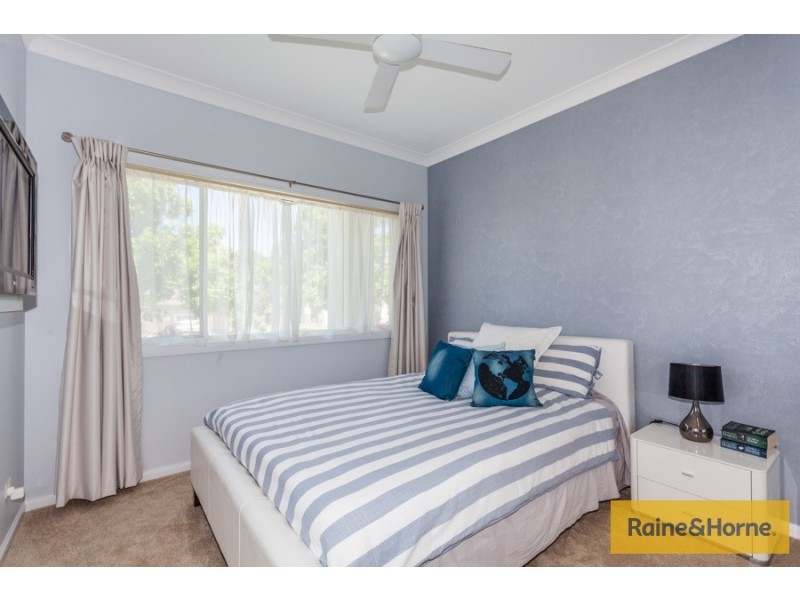 62 Azzurra Drive, Varsity Lakes QLD 4227