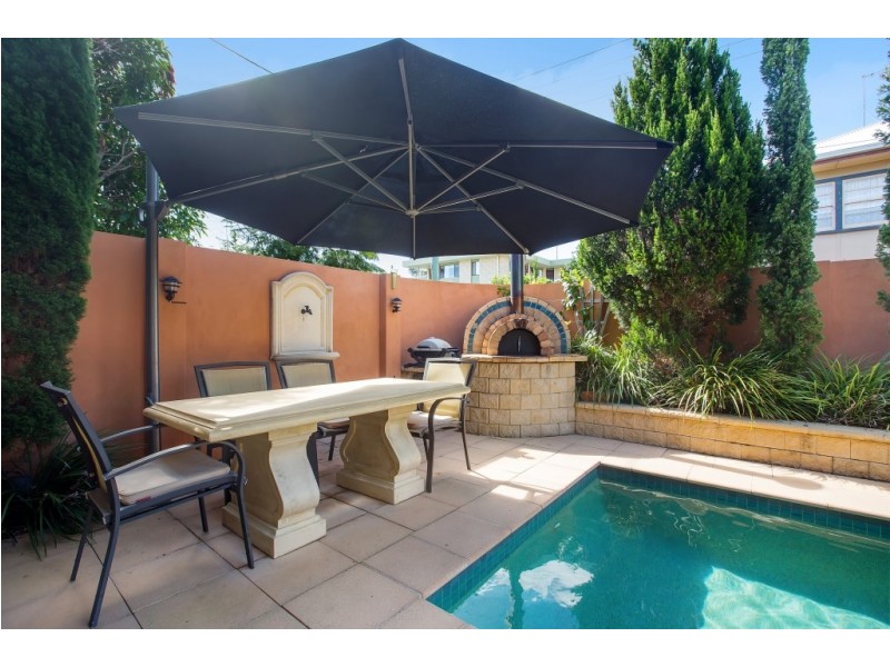 11 Elizabeth Street, Tugun QLD 4224