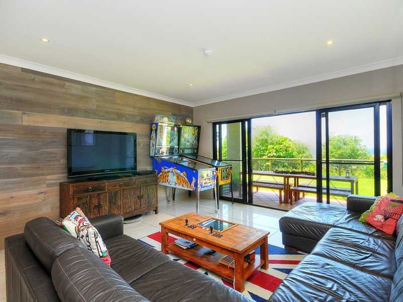 Unit 3D Great Hall Drive, Miami QLD 4220