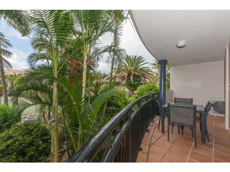 63/2360 Gold Coast Highway, Mermaid Beach QLD 4218