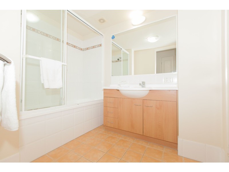 63/2360 Gold Coast Highway, Mermaid Beach QLD 4218