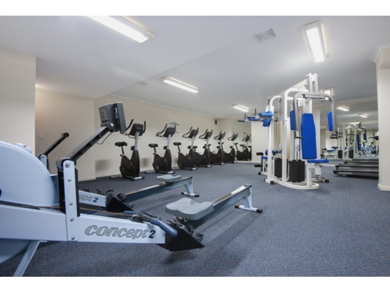 63/2360 Gold Coast Highway, Mermaid Beach QLD 4218