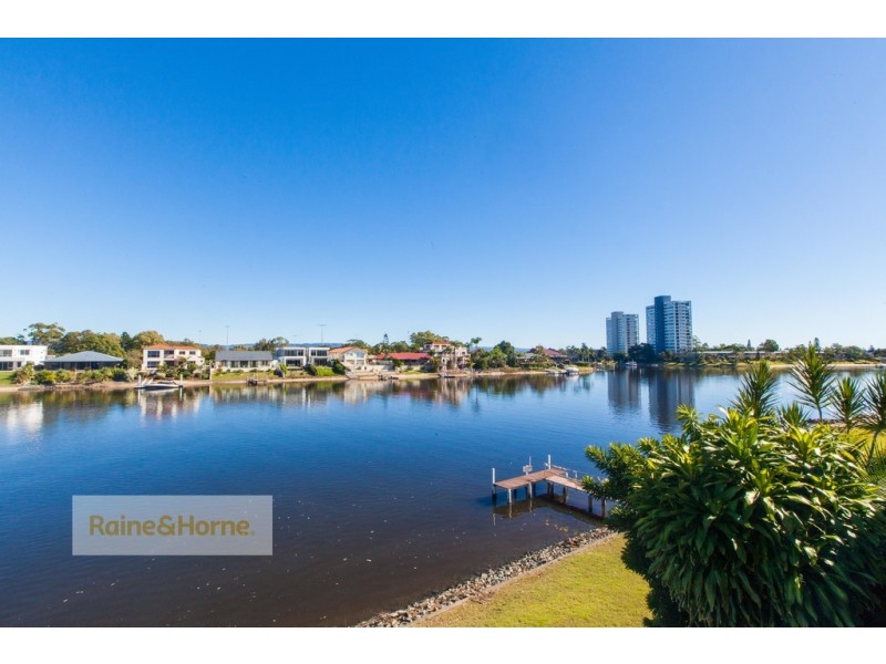 8/20 Aquila Court, Mermaid Waters QLD 4218
