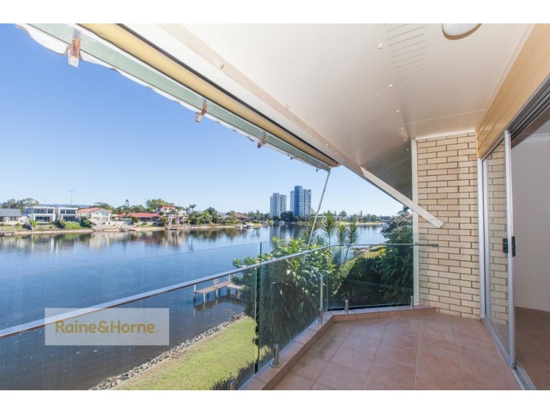 8/20 Aquila Court, Mermaid Waters QLD 4218