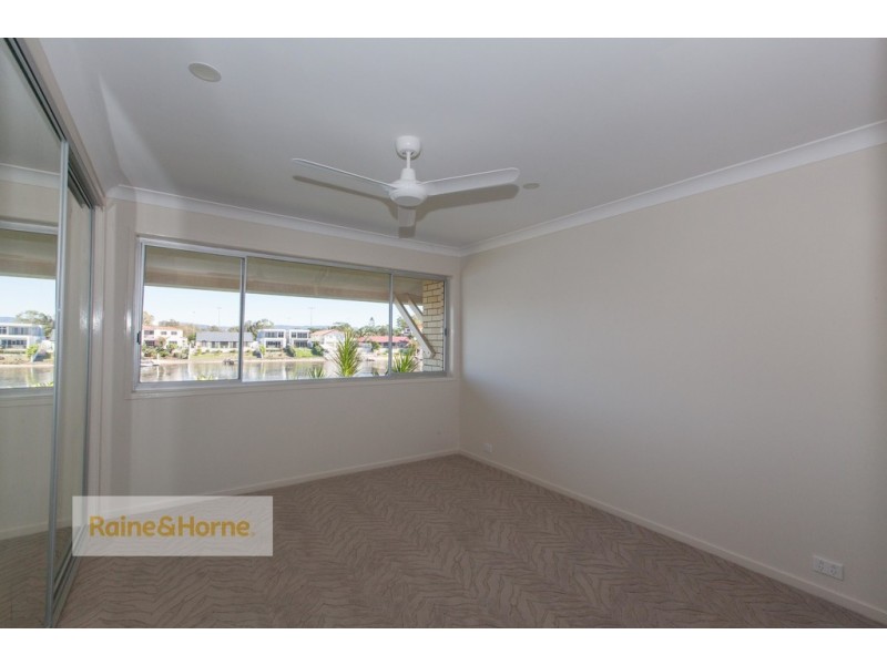 8/20 Aquila Court, Mermaid Waters QLD 4218