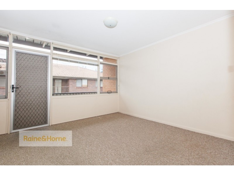 4/18 Peerless Avenue, Mermaid Beach QLD 4218